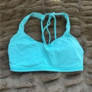Lululemon Free to Be Bra Size 2